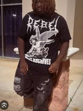 Oversived rebels Black Graphic Tee